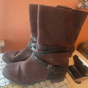 UGG Suede Boots Sz 9